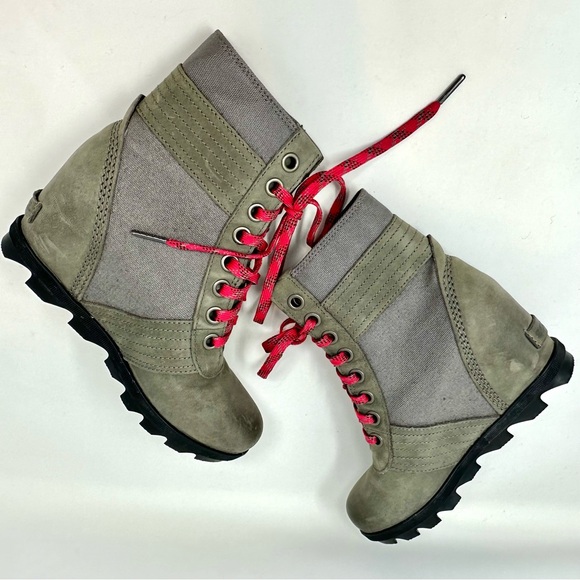 Sorel Lexie Leather Distressed Wedge Waterproof Boots Size 7.5 Grey Olive Green - Picture 10 of 15